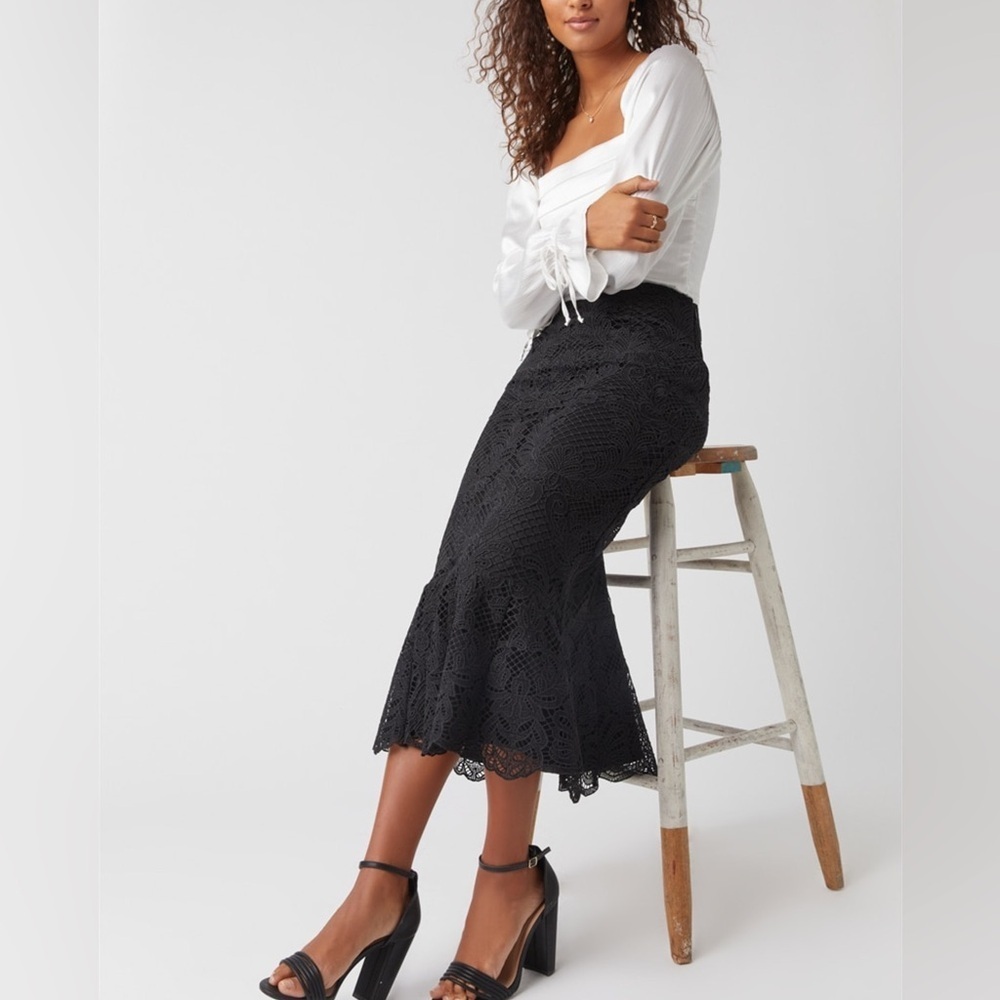 NWT Francesca’s Elegant Black Lace Long Midi Skirt Sz M $60 - Picture 11 of 15